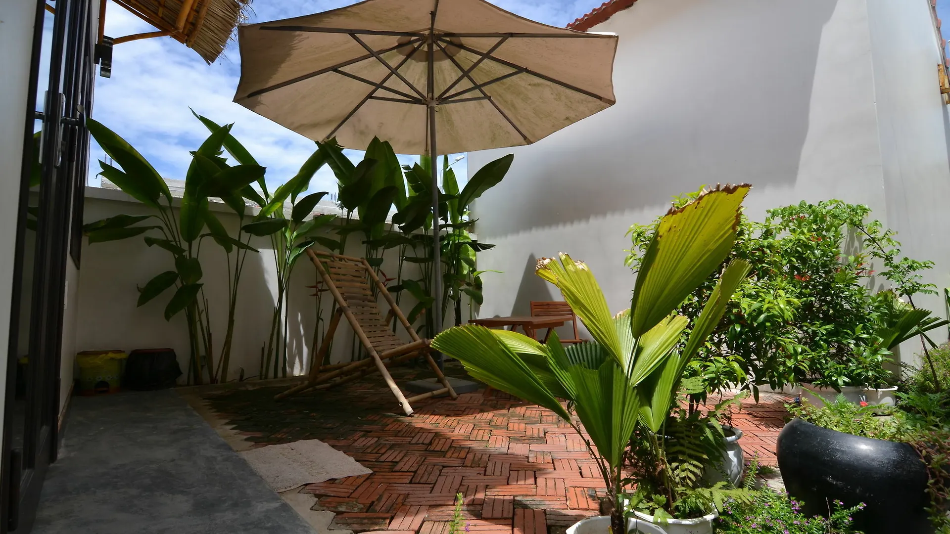 Lido Villa Χόι Αν 0*,